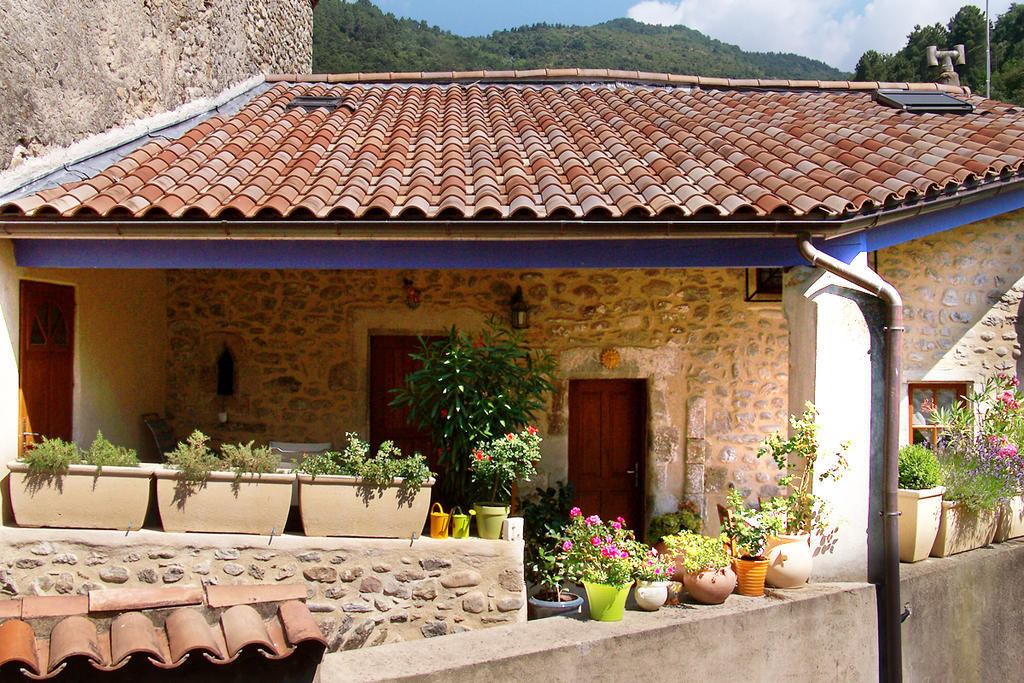 Gîte Le Galta - Maison entiére tout équipée, 2 chambres, SdB avec bain à remous, terrasse privative Saint-Fortunat-sur-Eyrieux Camera foto